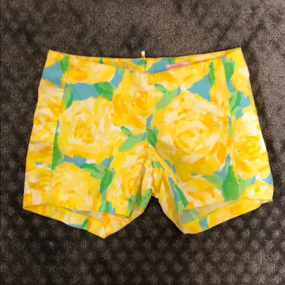 SALE: Rare Lilly Pulitzer shorts